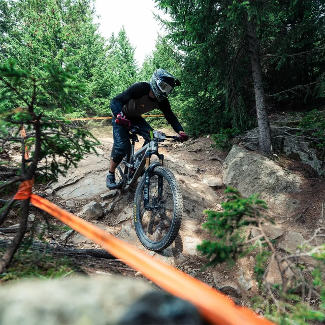 The 2025 race season is just around the corner — and it’s going to be amazing! We’re kicking things off at the legendary IXS Dirt Masters Festival in Winterberg, where the first race of the Chili Enduro Series 25 will go down. From there, it’s full gas into an sick season of racing, good times, and stunning moments. There are still some starting spots available — so don’t miss out, sign up now and be part of the action!

Chili is supported by: 
@specialized_dach
@syntace_official
@fraezen_parts
@easy_frame_bikelackschutz 
@noa_hubs
@herobikes
@komoot 
@protentswitzerland
@maxxistires.de 
@mgs_motor_gruppe_sticht
@goprode
@birzman
@yfood_de
@mucoff
@magura_bicycle
@mtbnews 
@lines_mag 
@naudersamreschenpass 
@reschensee.lagodiresia
@3laenderenduro_trails 
@mtbzone_bikeparkgeisskopf
@chiliracingbrigade 
@ixsdirtmasters

#mememonday #chilimotion #hot #chili #enduromtb #emountainbike #emtb #endurorace #endurorennen #spiritofenduro #new #mtb #mtblife #enduroracing #enduro #mtblove #cycling #mtblifestyle #ride #bikes #mtbgram #bikepark #rideordie #protentswitzerland #DirtMasters #EnduroRace #ChiliEnduroSeries